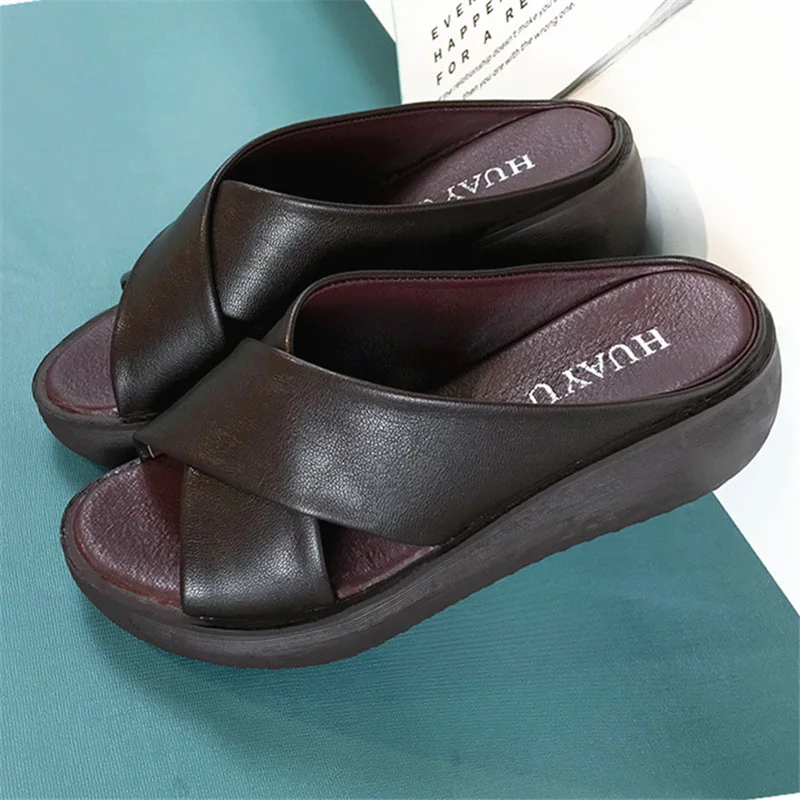 

2021 Summer New Slippers Women PU Platform Bottom Mid-heel Cross-wear Large Size Women's Shoes Slippers Women
