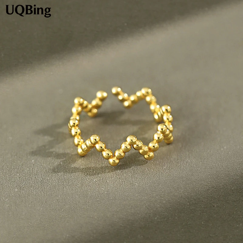 

Женское кольцо в виде волны из серебра 925 пробы