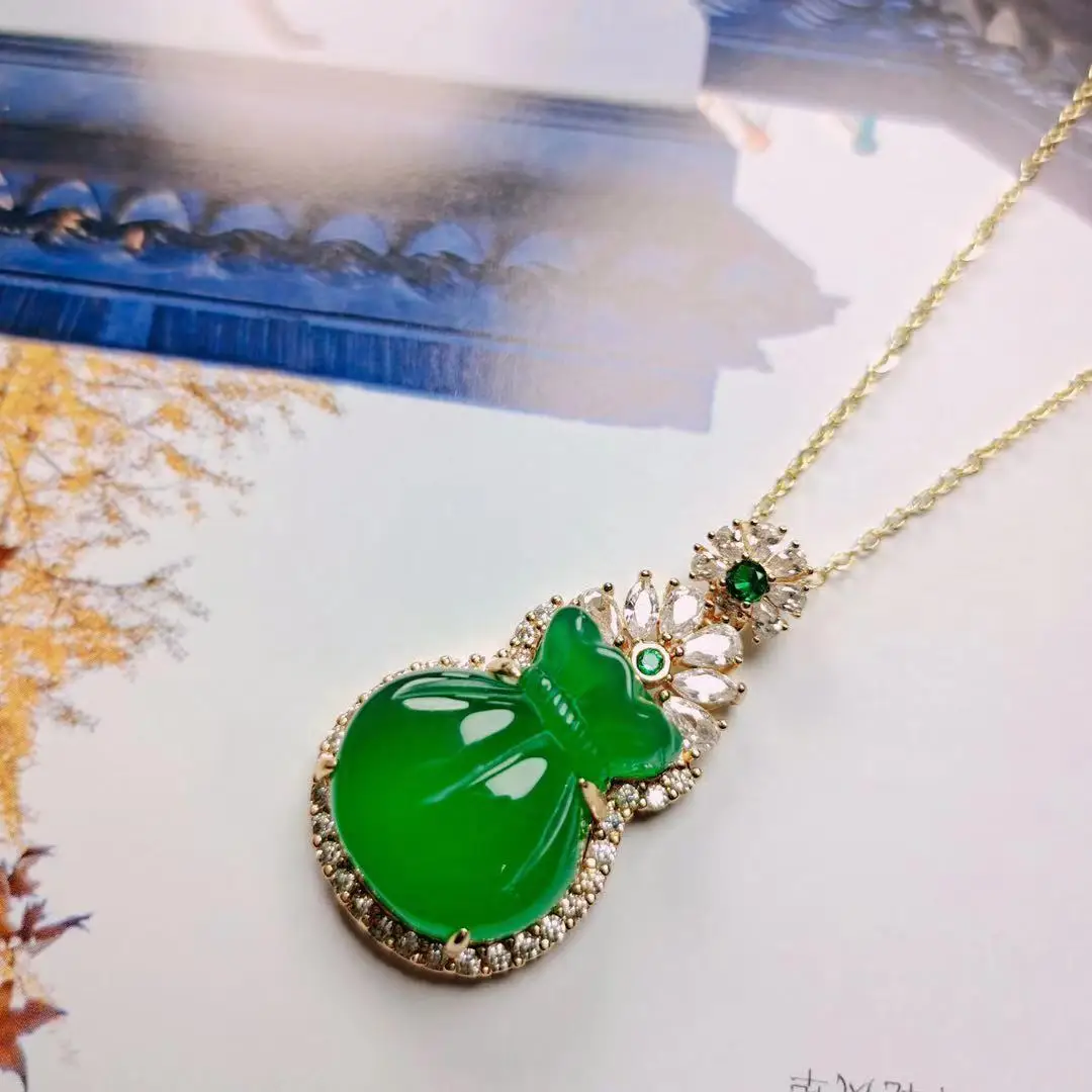 

Natural ice seed green chalcedony money bag lucky pendant necklace