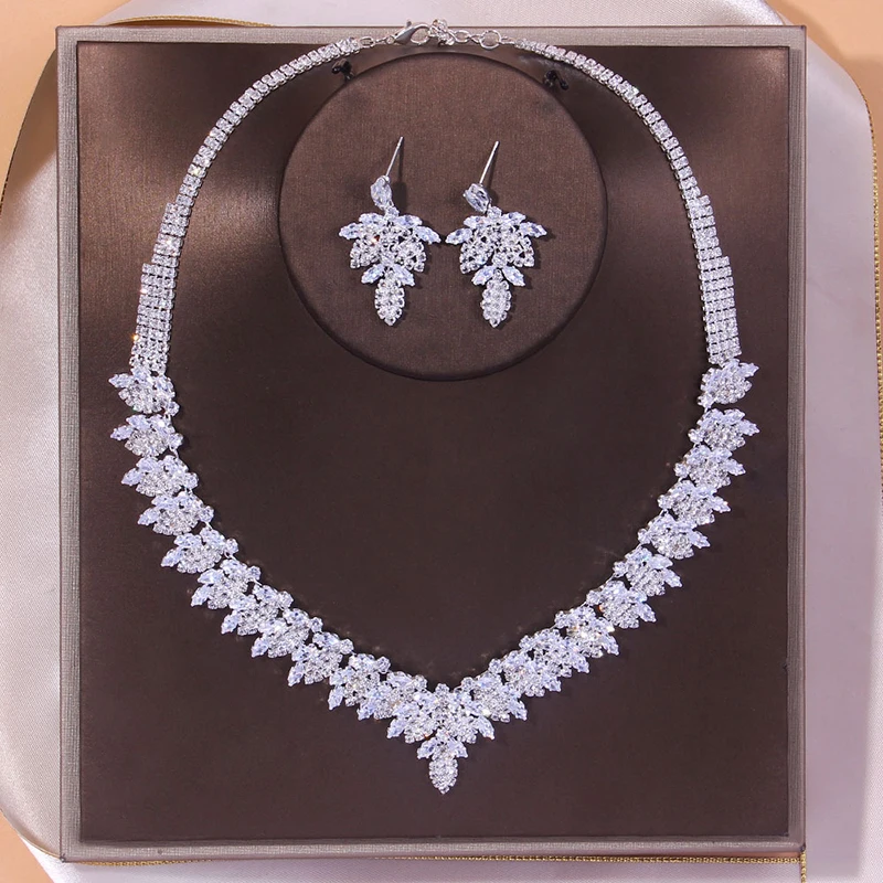 

Роскошный свадебный комплект украшений для невесты, ожерелье и серьги с кисточками из циркона, изысканные Женские аксессуары для вечернего...
