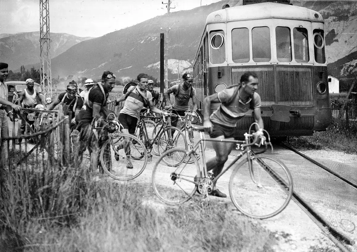Классические настенные наклейки Peloton в 1906 году для езды на велосипеде игр