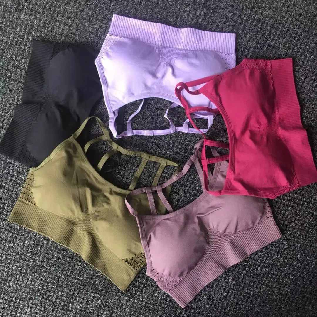 

Сексуальный бесшовный спортивный бюстгальтер для бега со съемным ковриком, бюстгальтер для йоги, спортивный женский топ для фитнеса, спорт...