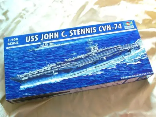 

Trumpeter 05733 1/700 USS John C. Stennis CVN-74 Aircraft Carrier Static Model TH06842-SMT6