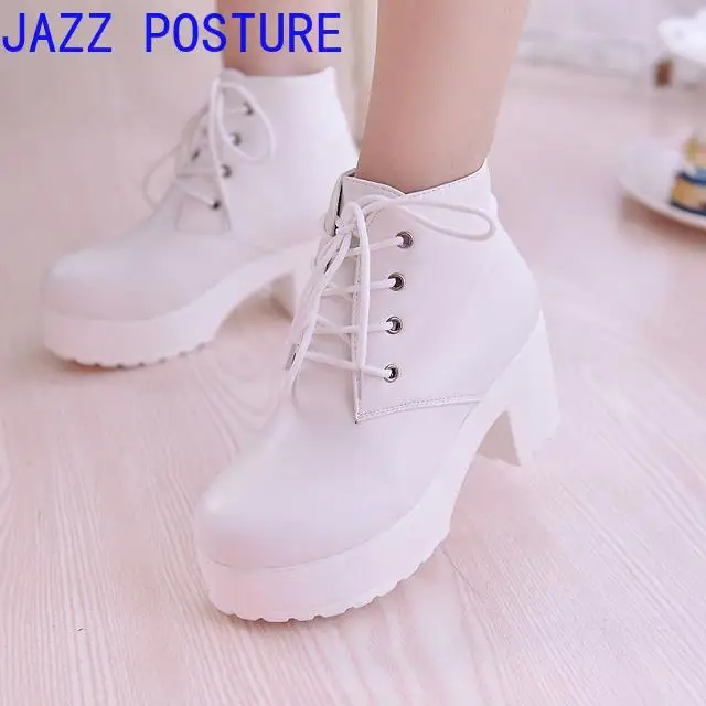 

Новые осенние водонепроницаемые ботильоны на платформе, короткие ботинки, толстые женские ботинки на шнуровке, одноботинки на высоком кабл...