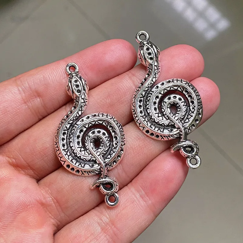 

12pcs Female python Charms Pendants For Findings Jewelry Making Diy Girl Snake Necklace Bracelet Aesthetic Accessories Handmade