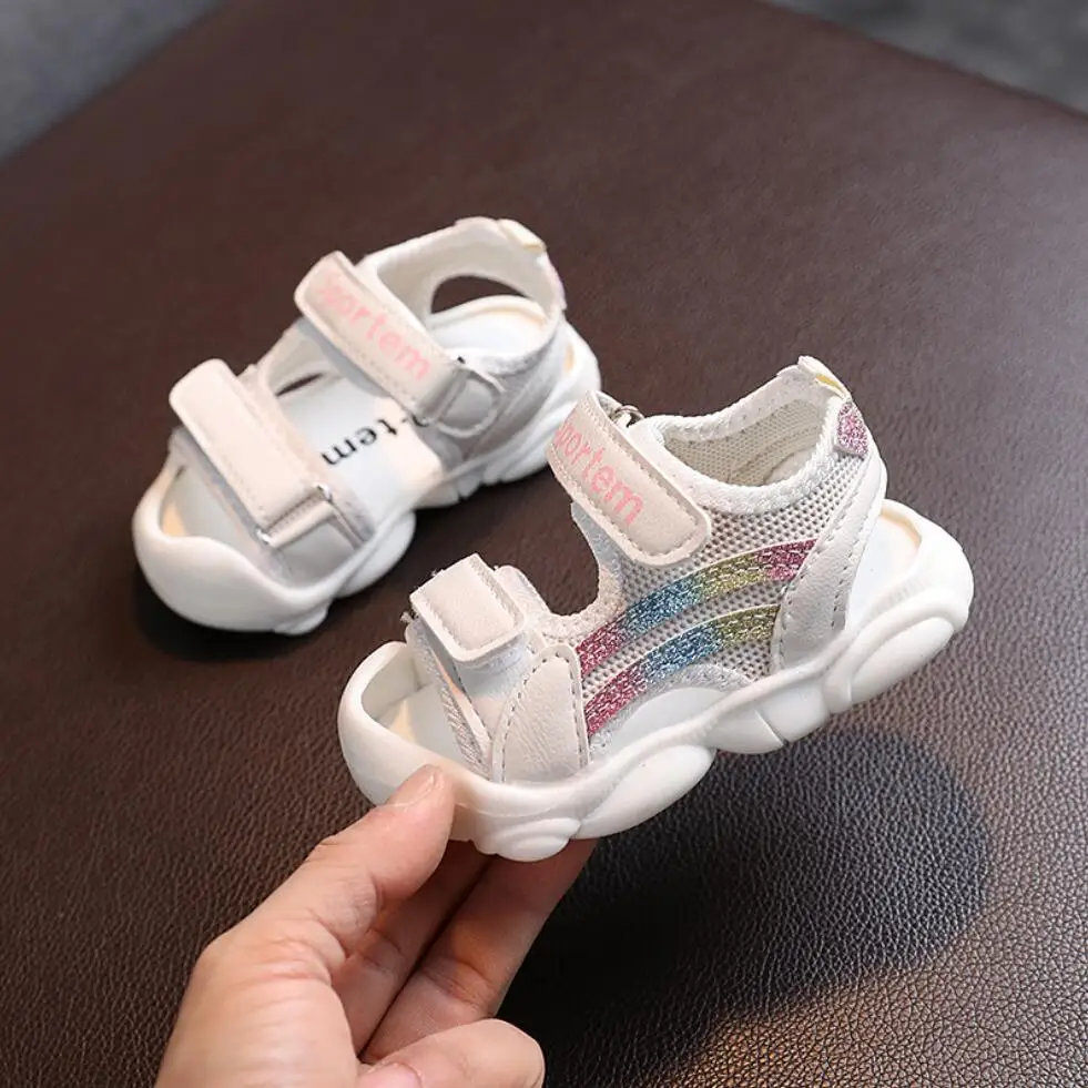 

Летние детские сандалии Koovan 2020 с мягкой подошвой для мальчиков, детская пляжная обувь, нескользящая обувь для малышей, радужная обувь для де...