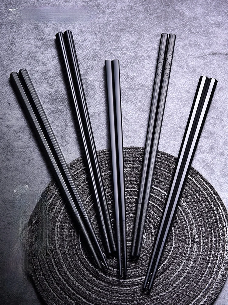 

Japanese Style Chopstick Luxury Kitchenware Reusable Chopsticks High Quality Non Slip Palillos Chinos Tableware DI50KZ