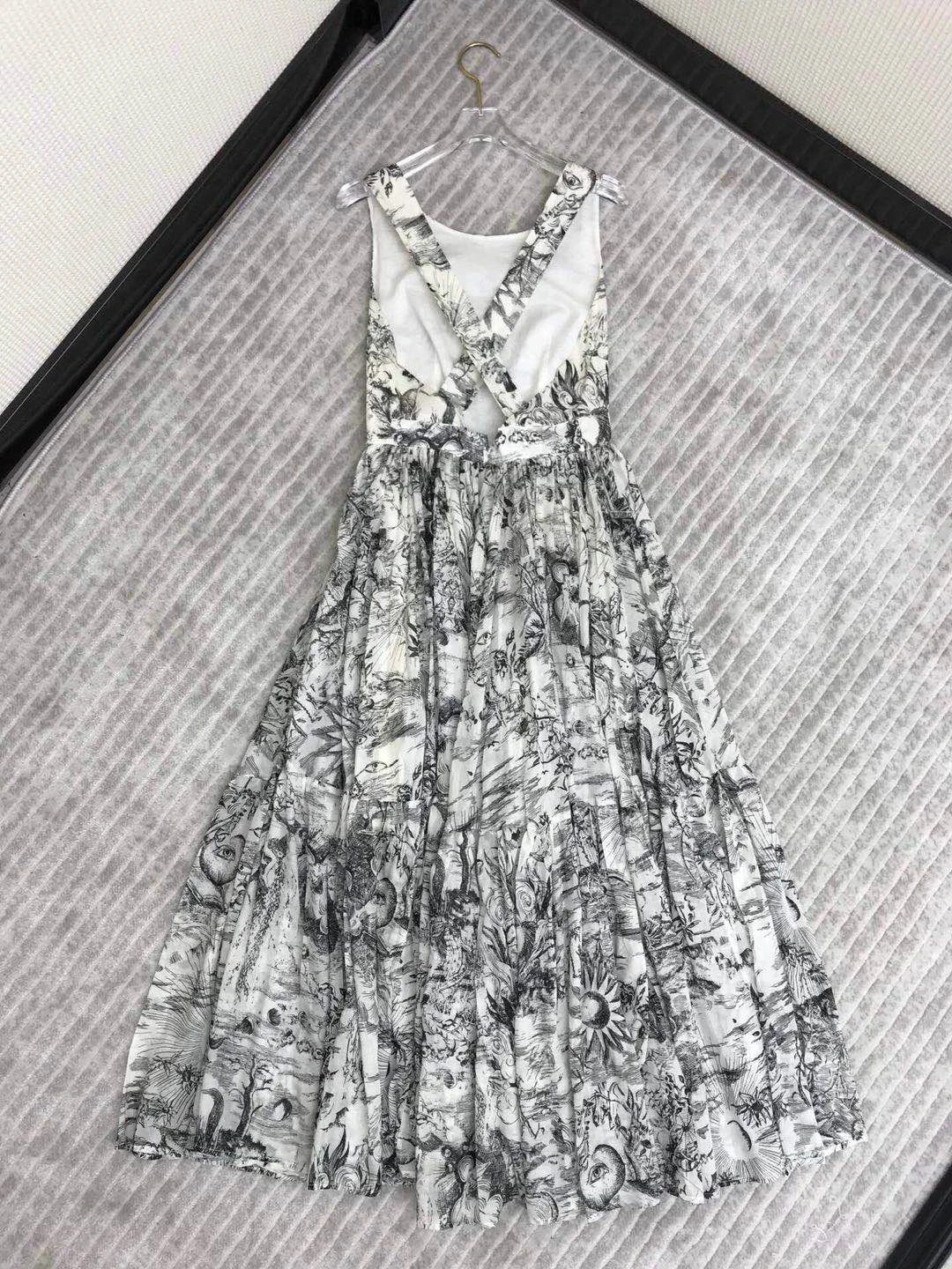 

retro ink printing women 2020 new high-end designer sleeveless cross straps backless maxi long dresses beach pleated dress