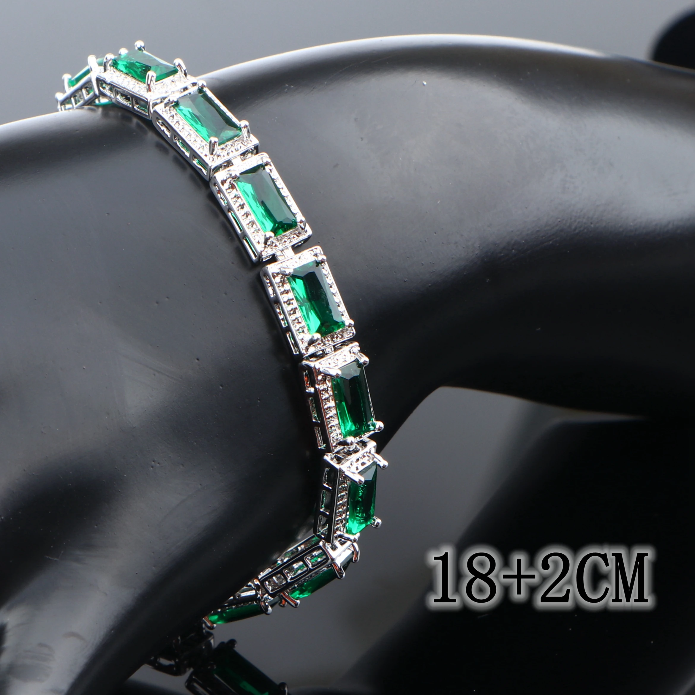 Женский комплект свадебных украшений из серебра 925 пробы серьги с зеленым