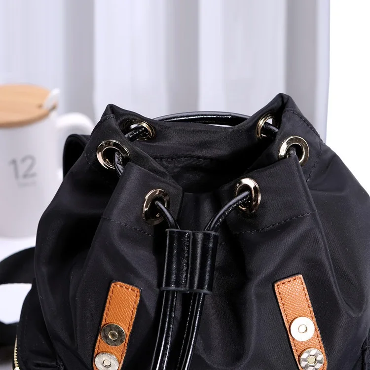 Fashiom Women Backpack Brand Designer Nylon Backpack England Style School Travel Bags Backpack