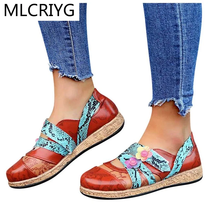 

2021 весенняя женская обувь, модная легкая женская повседневная обувь с цветами, Новая женская кожаная обувь на плоской подошве со змеиным пр...