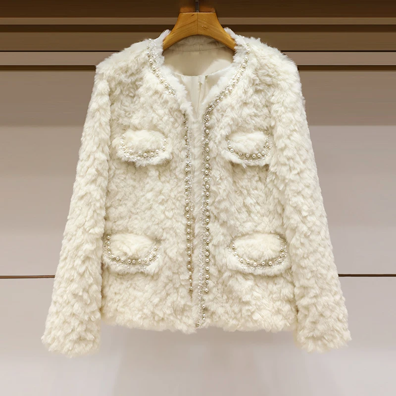 

2022 Autumn Winter White Lamb Wool Coat Women Fashion Long Sleeve Beading O-Neck plush For Jacket Female Loose Outerwear H1989
