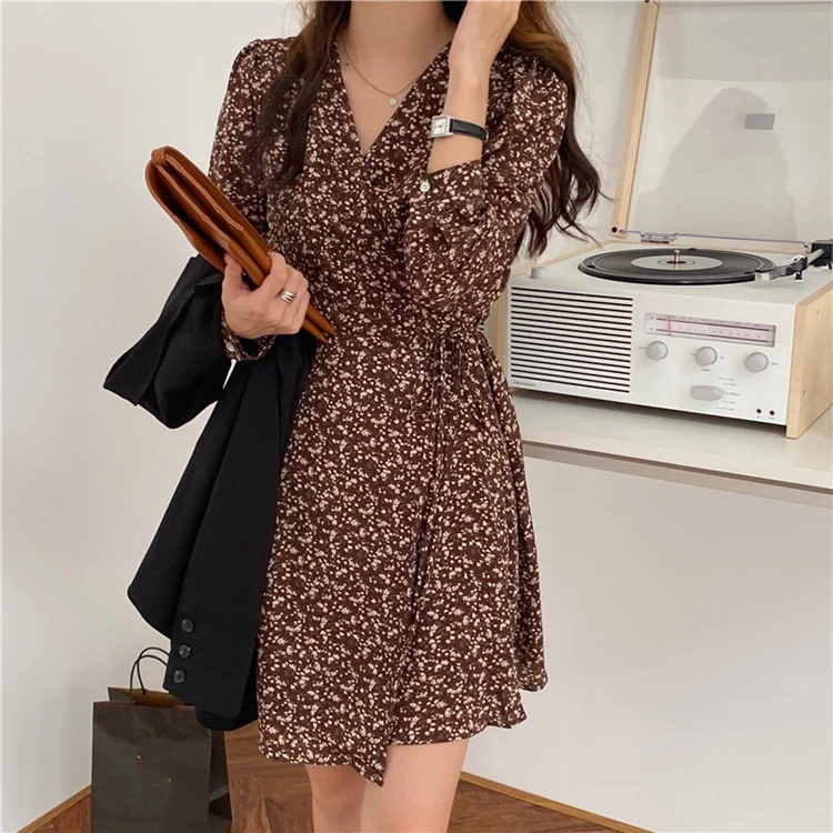 

2021 New Women Spring Summer Dresses Fashionable V-Neck Korean Style Floral Lace Up High Waist Vintage Wild Lady Dresses