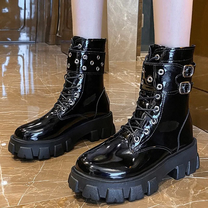 

Women Short Boots Thick Bottom Ladies Shoes Comfortable Female Flat Shoes Women Boots Fashion Platform Boots Woman Buckle White