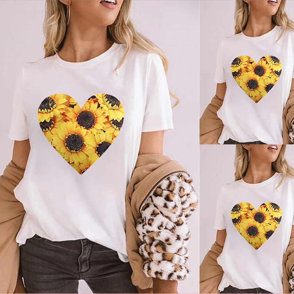 

Love Heart Sunflower Print White T Shirts Women Yellow Graphic Tees Casual Short Sleeve Summer T-shirt 2020 Vogue Clothes