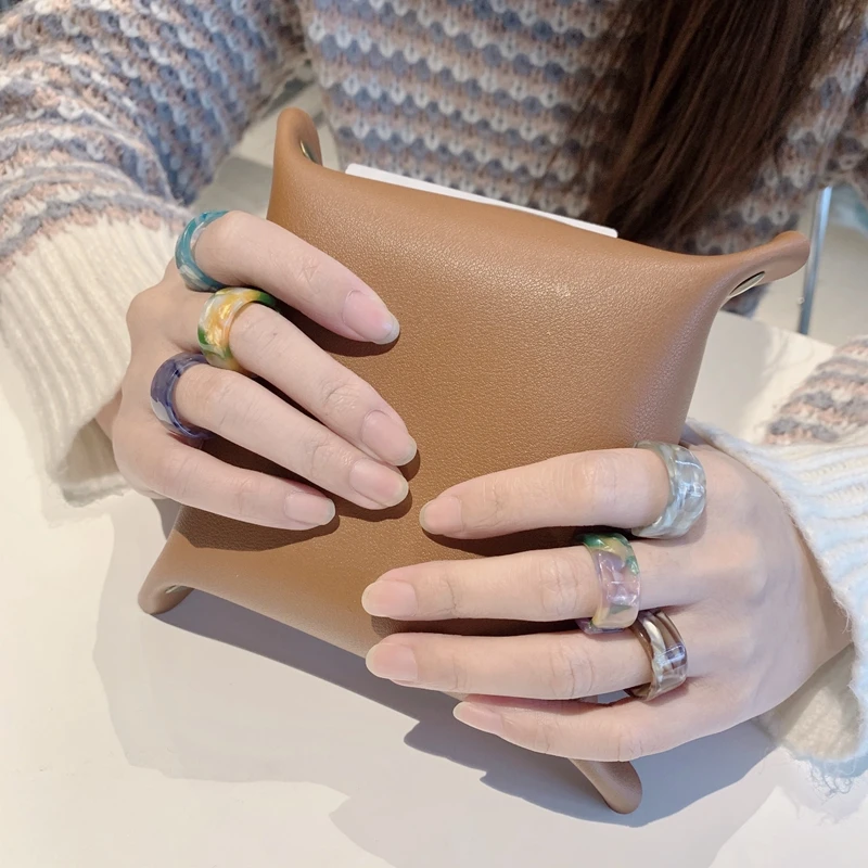 

Fashion New Women Resin Ring Wide Open Ring Retro Knuckle Ring Finger Ring For Girls Jewelry Accessories