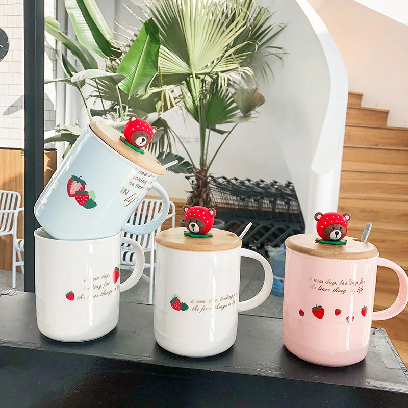Креативная мультяшная Клубничная кружка с крышкой ложкой керамическая чашка для