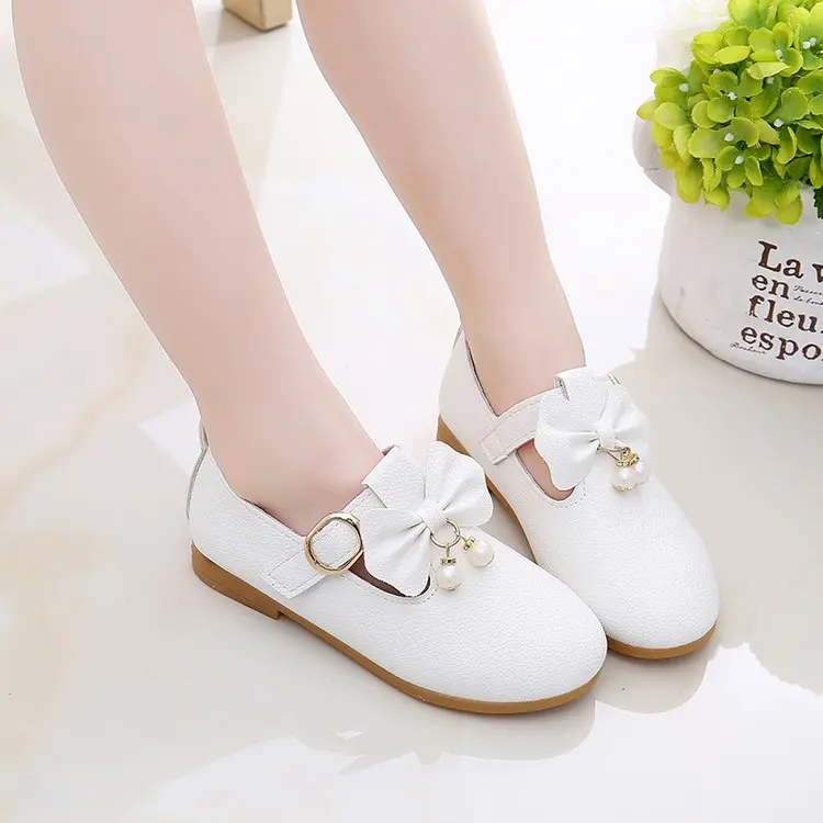 

2021 the student leather shoes single-shoe bean shoes sandals female small middle school boys princess shoes lightweight