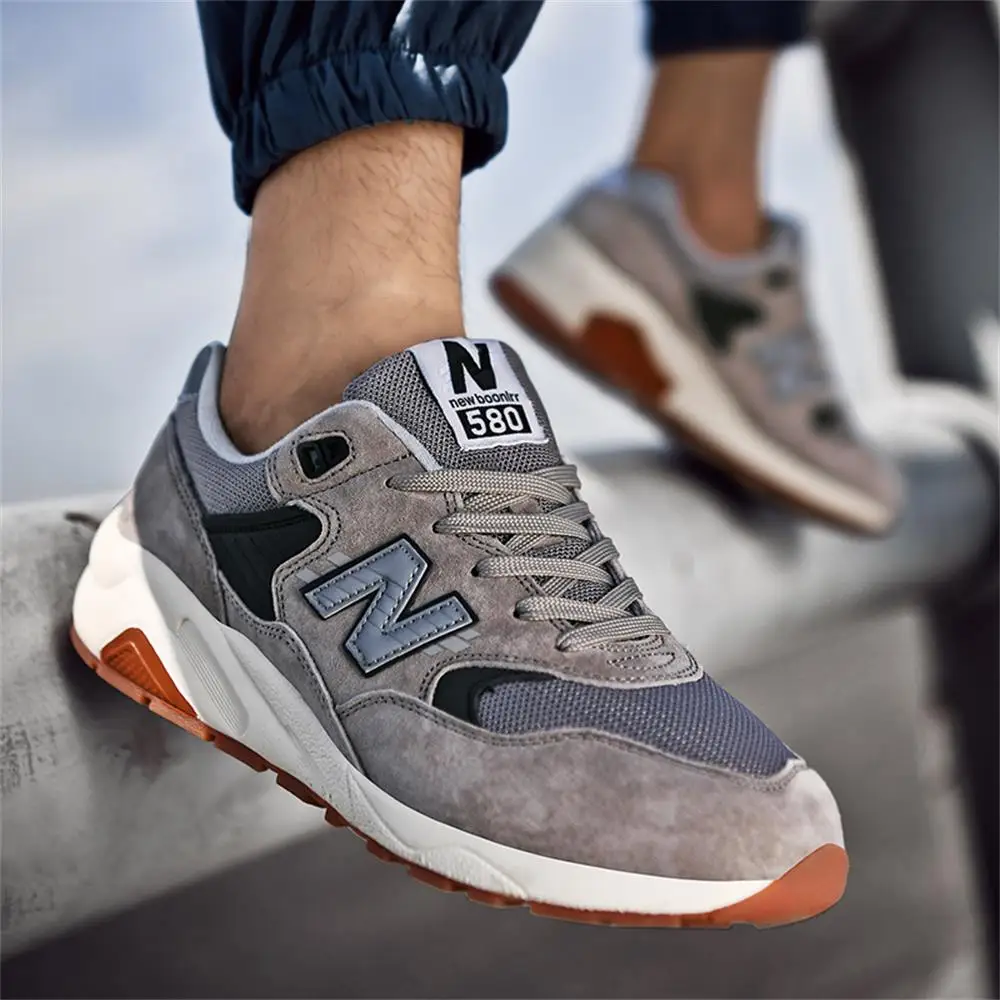 

New style leather men's balance shoes, high-end couple jogging shoes, youth outdoor sports cool running shoes, Gump shoes