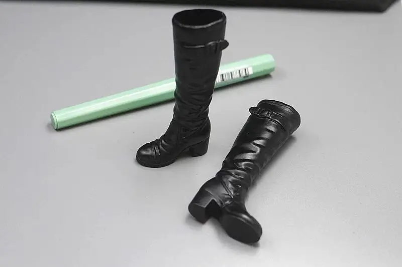 

KUMIK 1/6 Scale Female Shoes Boots Model Hollow Inside for 12 Inches Soldier Action Figures