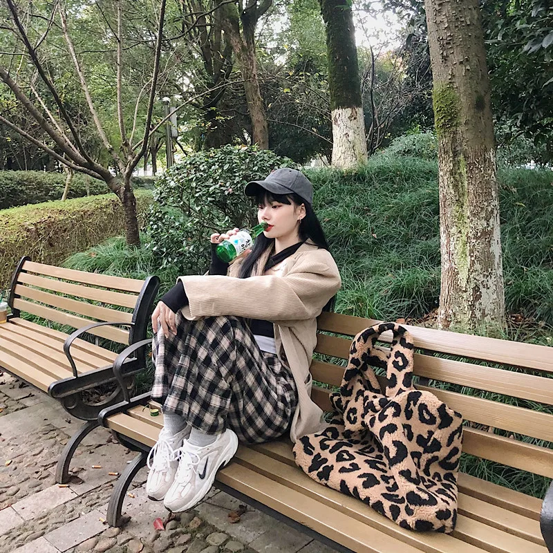 Luxury Faux Fur Women Handbag Leopard Pattern Fluffy Soft Plush Shopper Bag Winter Warm Large Tote Designer Lady Shoulder Bag