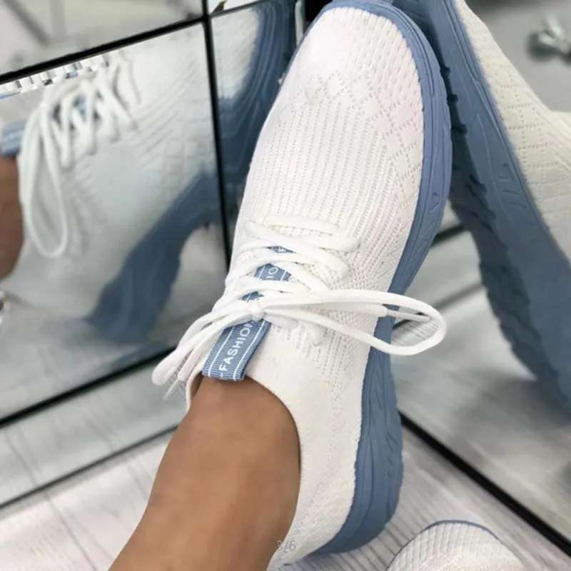 

YWYGMZ 2021 Sneakers Women Plus Size Femme Women's Shoes Fashionable Vulcanize Sneakers Comfortable Lace Up Loafers Female Women