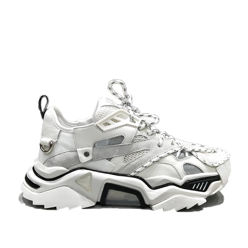 Женские кроссовки со шнуровкой удобные модельные спортивные лоскутные дышащие