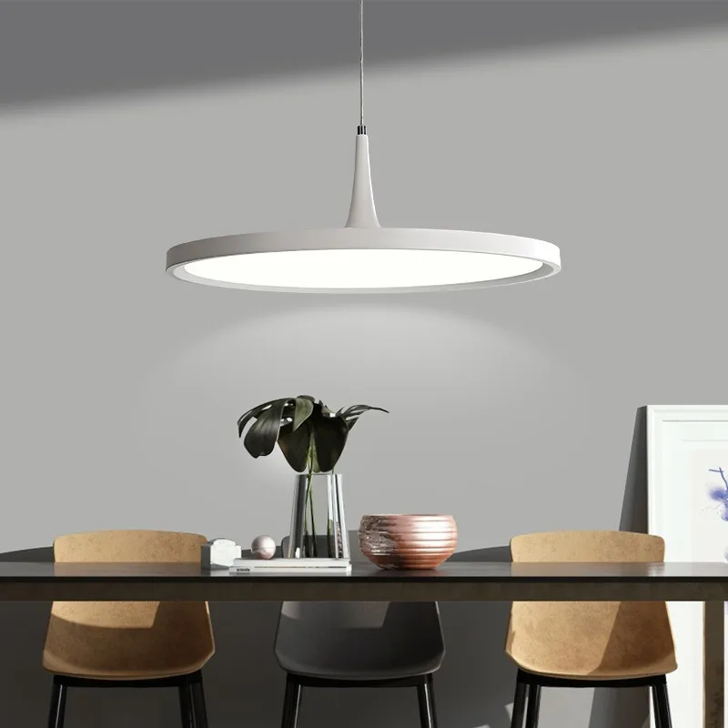 Lámpara de cocina de estilo nórdico ultradelgada UFO candelabro de habitación Led, sencilla, en negro y Barra Blanca, para restaurante