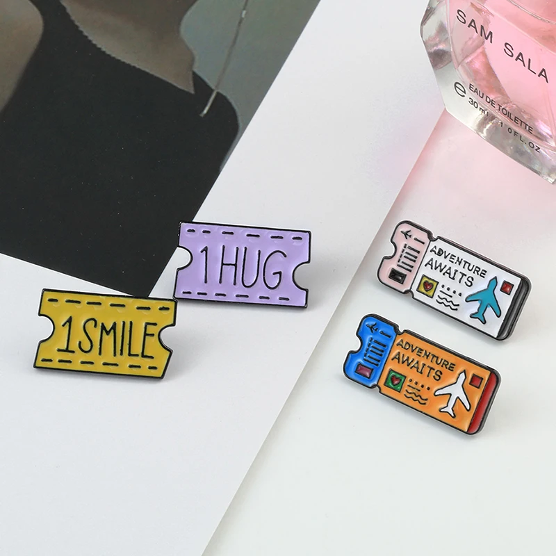 Билеты на авиа билет Эмаль Булавка HUG SMILE купон значок Броши Булавки лацкан