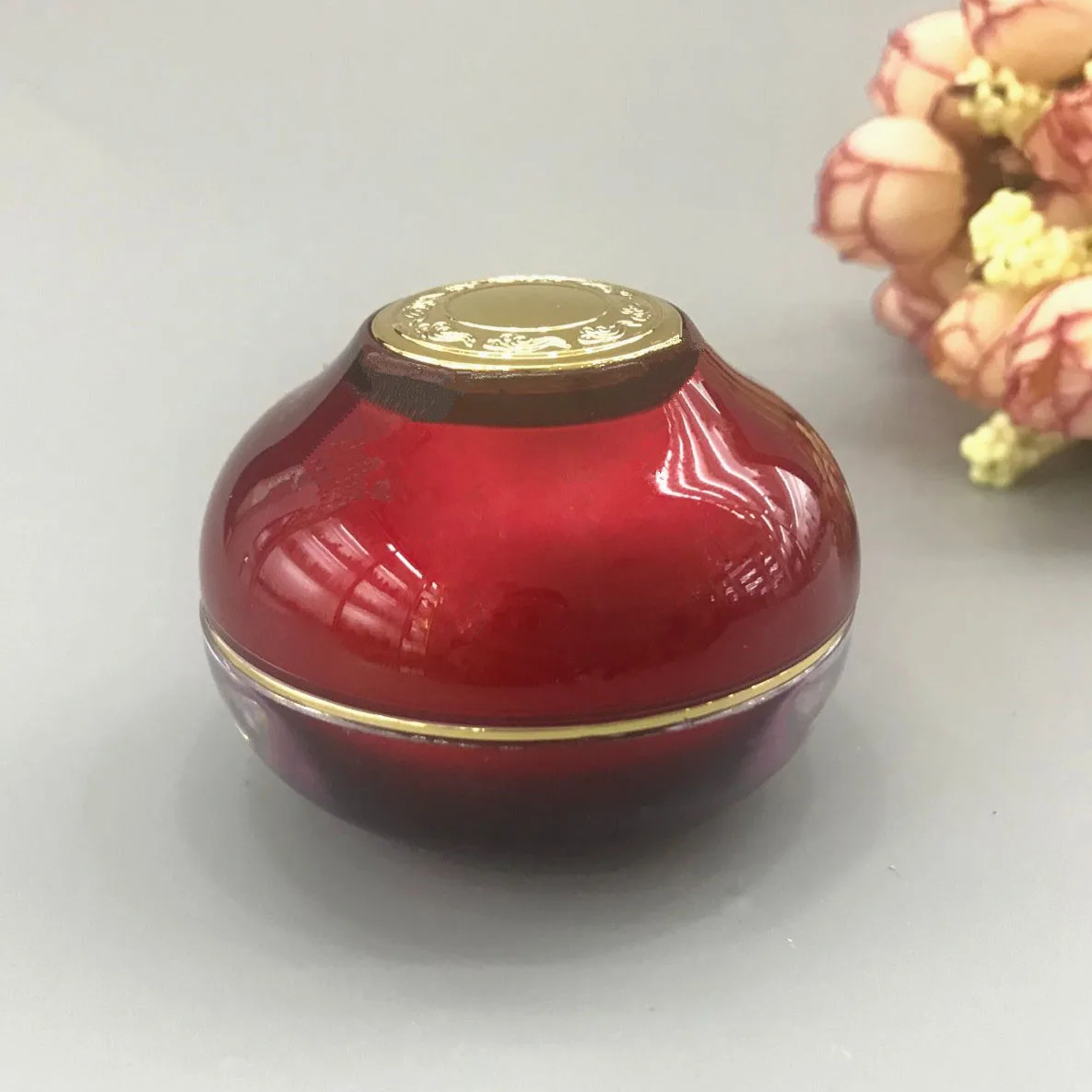 Фото Акриловая баночка в форме чаши 10G, жемчужно-белая/красная/золотистая, для крема для глаз/образцов/ночного крема/дневного крема/увлажняющего геля/сыворотки, косметическая упаковка №3