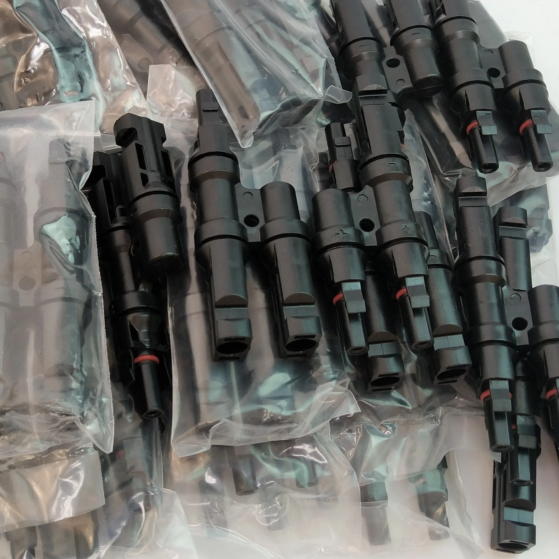 200 парт/лот x Солнечный коннектор мульти T образный для подключения солнечной