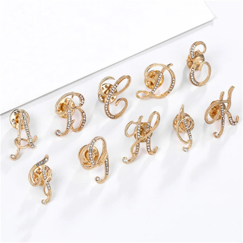 

A-Z Стразы Броши с буквами сплав золотой цвет Английский алфавит брошь кристалл безопасная застежка булавка для женщин мужчин модные ювелир...