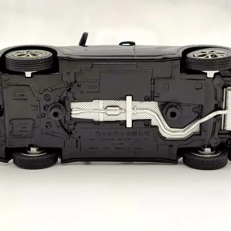 

1:43 For T~ota C-HR chr SUV Black & White Top Diecast Models Limited Collection Auto Toys Car