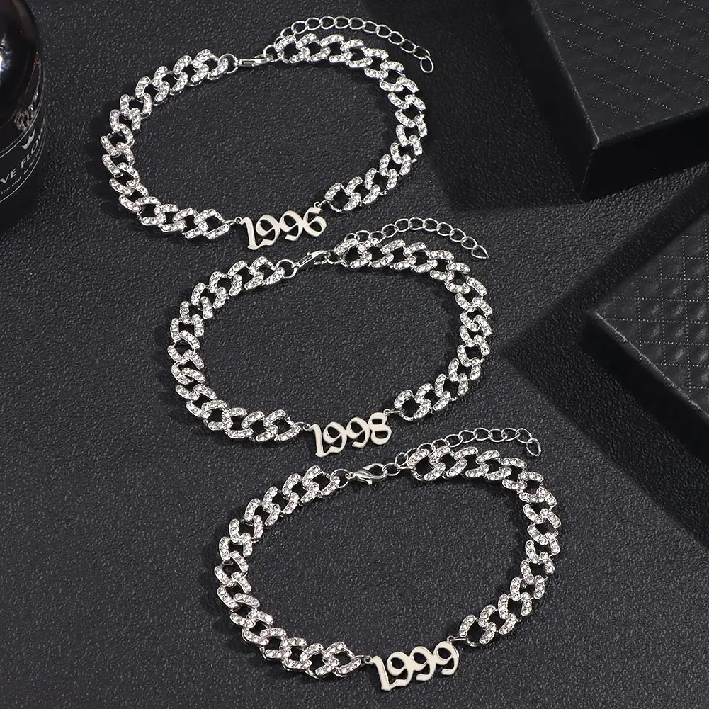 Браслет на ногу женский из кубинской цепи с цифрами 1996-2005