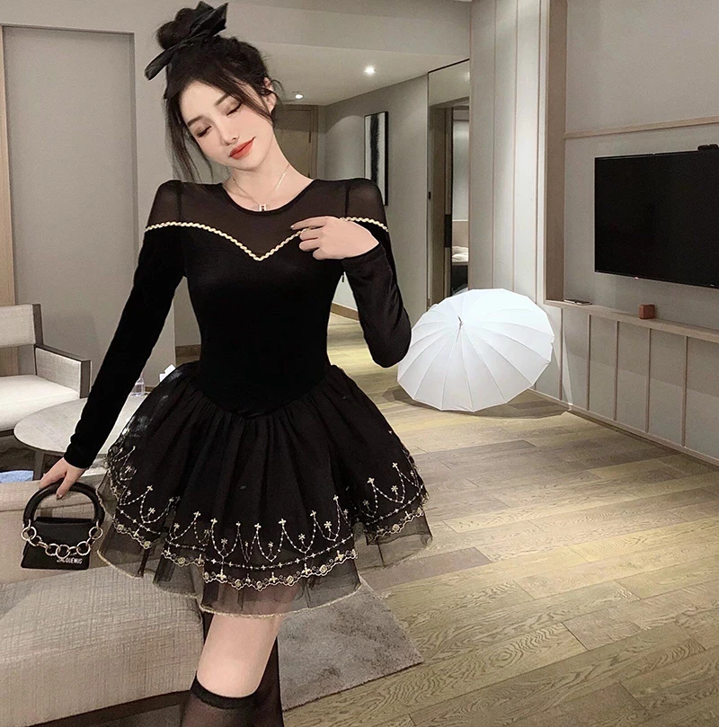 

embroidered flowers bitter fleabane bitter fleabane gauze dress velvet spell receives the waist multilayer a-line