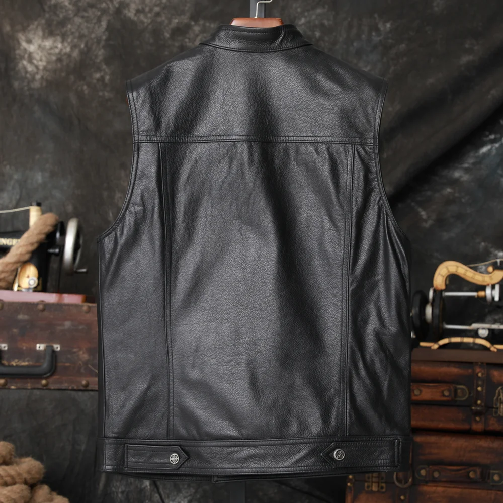 

2021 Men's Youth Motorcycle Leather Vest Top Layer Cowhide Leather Multi- Leather Vest Short Slim Fit