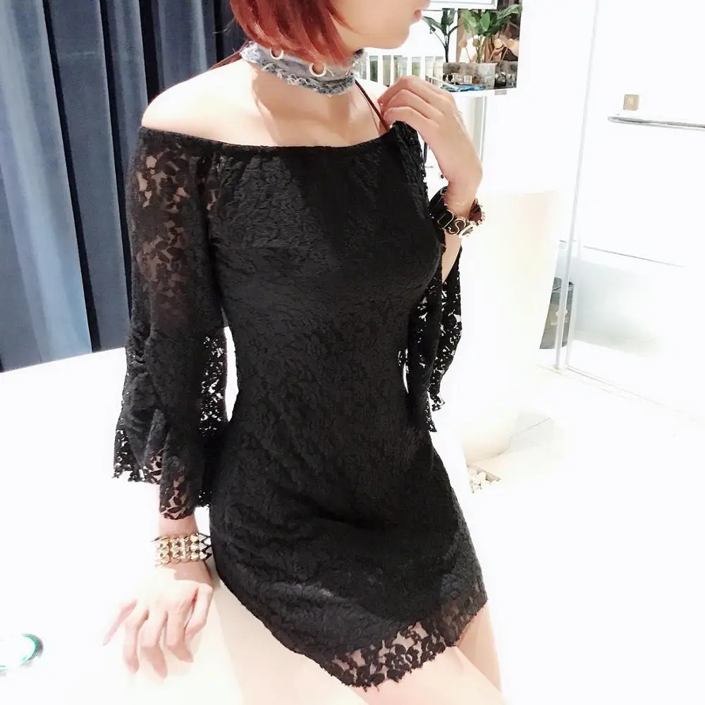 Корейская версия белого кружева элегантное слово воротник рукав трапециевидной