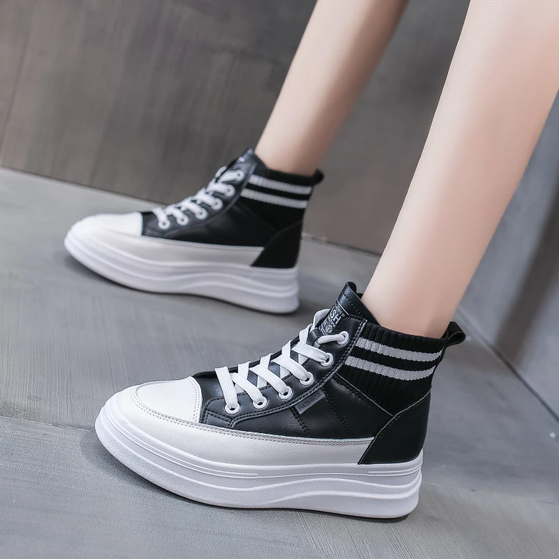 

Korean version of the high-top white shoes women's 2020 autumn new thick-soled student board shoes women's running casual shoes