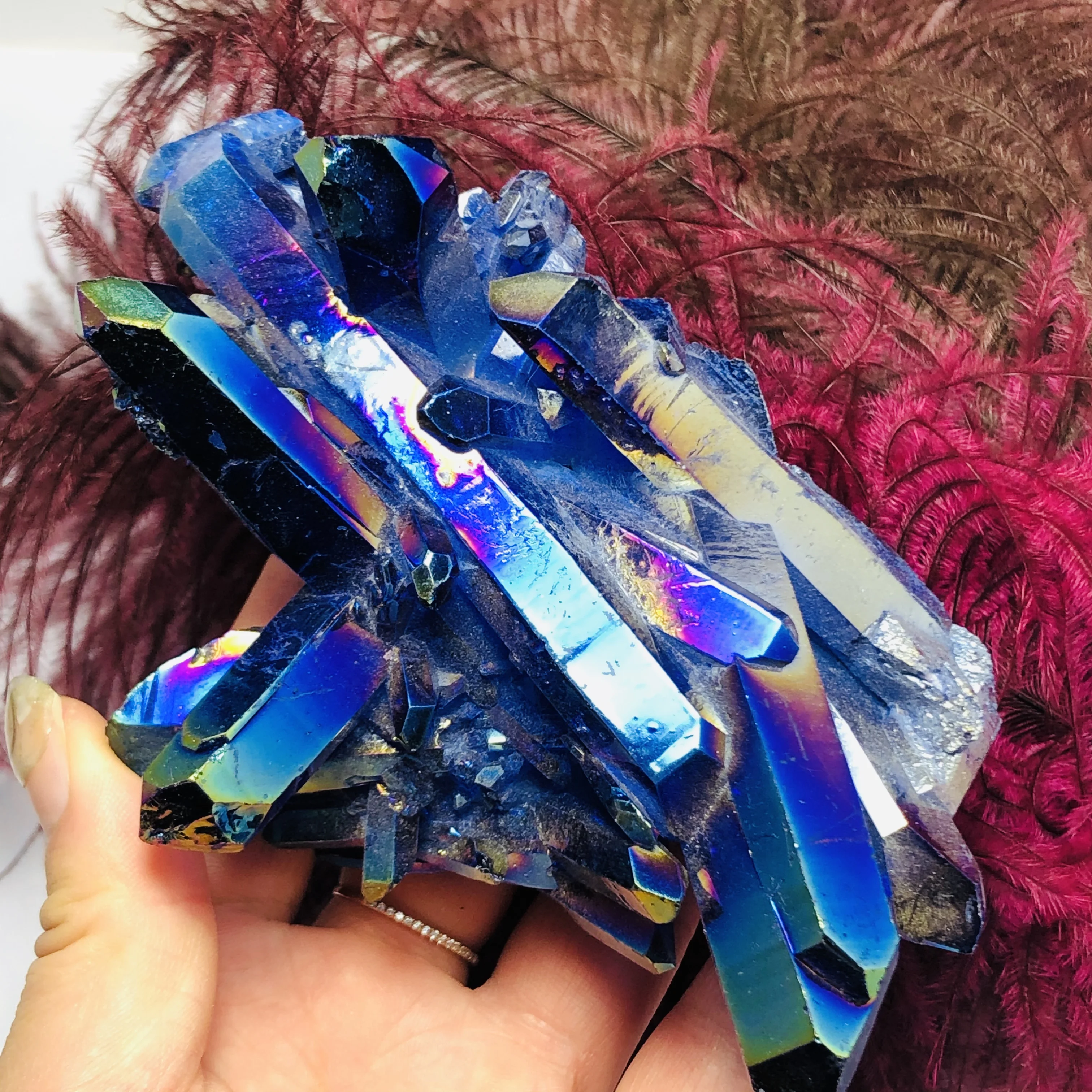 Красивый и красочный синий ореол кварцевый кристалл титан висят силиконовый