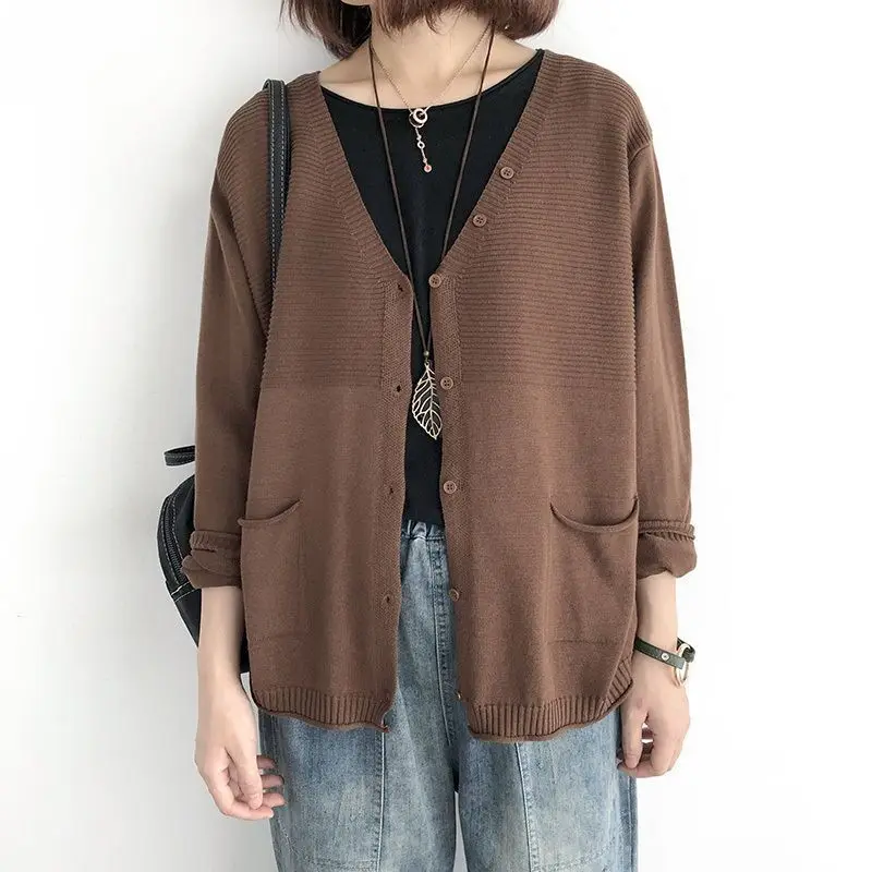 

Women Knitted Cardigans Sweater Fashion Spring and Autumn Long Sleeve Loose Coat Thin section Button V Neck Tops Large size2021