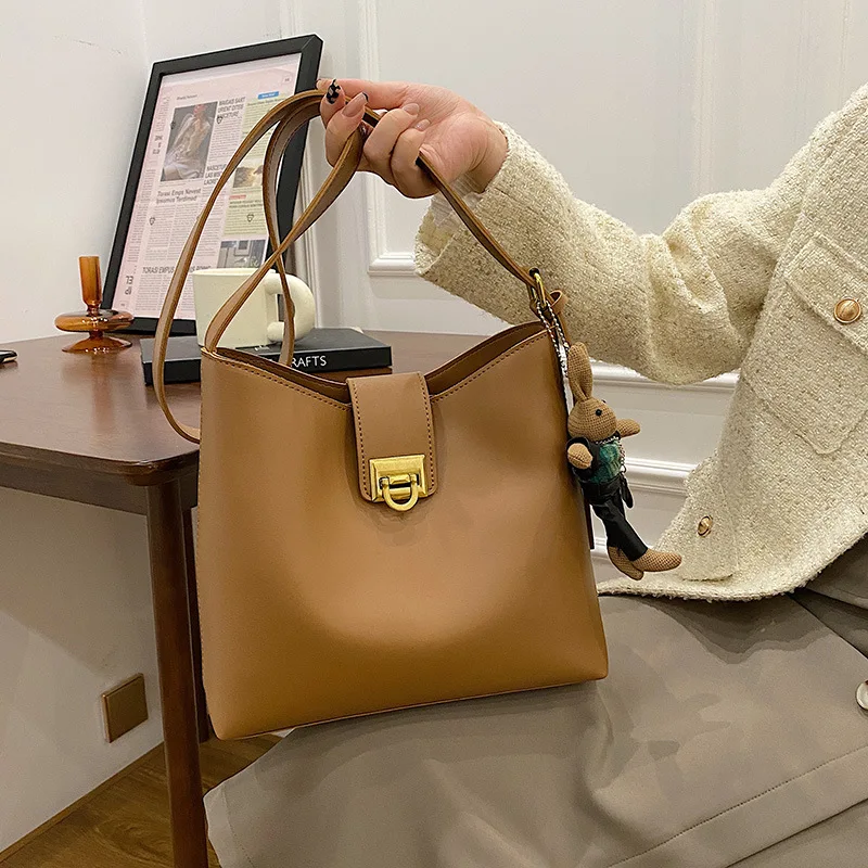 

PU Leather Bucket Female Shoulder Bags 2021 Women's Brand Crossbody Purses and Handbags for Women Luxury Designer Shell Bags