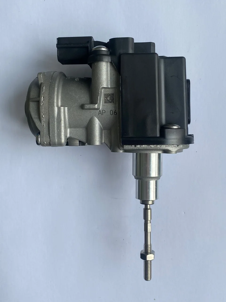 

06L14561 2 турбо-электронный привод 06L145612E 06L145612K 06L145612G для AUDI Q5 VW CNCD 06L145612M (оригинал)