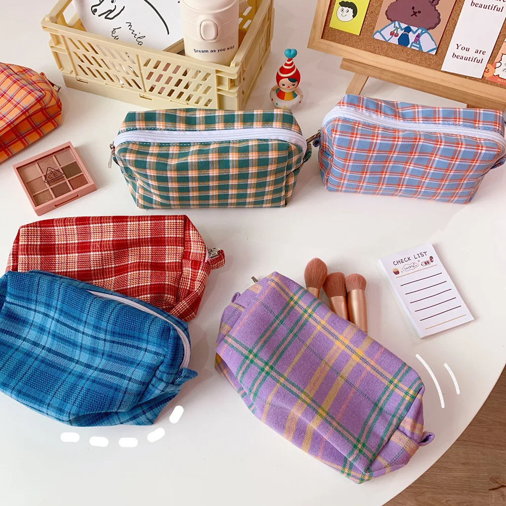 

Plaid Canvas Makeup Lady Bag Large Capacity Portable Simple Economical Pencil Case Fashion Retro Stationery Bag Practical