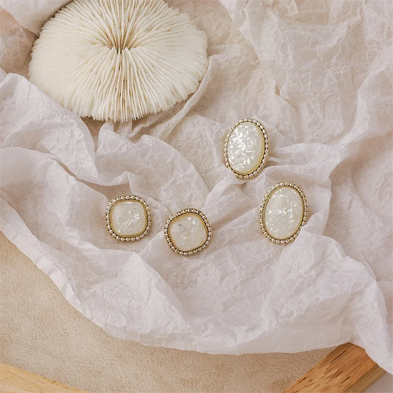 Новые модные квадратные овальные геометрические серьги корейской версии в