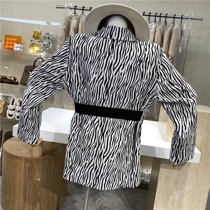 

Brand Original Design 2021 New Fashionable Light And Ripe Wind Zebra Print Rubber Band Belt Loose-fitting Retro Coat