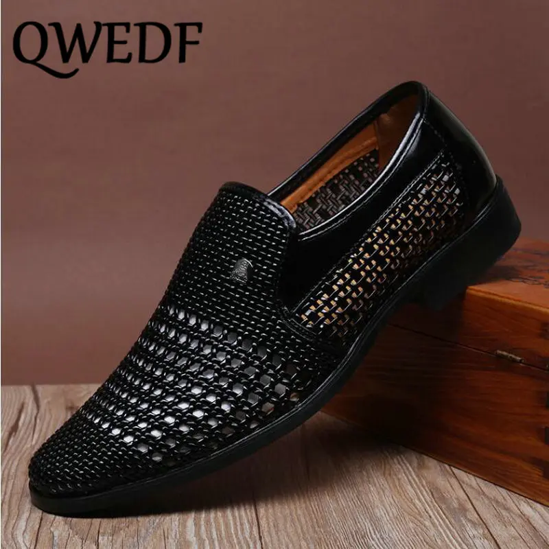 Летние сандалии QWEDF дышащая обувь для папы мужчин среднего возраста кожаные с