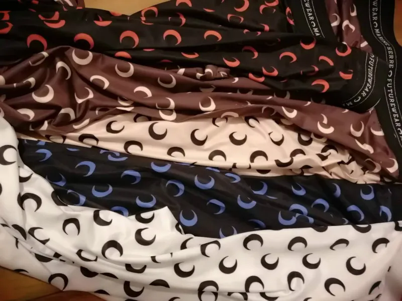 

Fashion Classic Trendy Brand Luxry Autumn Winter Moon Print Bottomed Pantyhose Women Elastic Slim Sports Casual Pantyhose M2