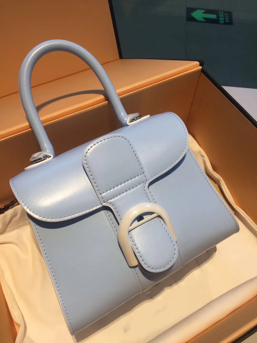 

Luxury Women handbag High quality chains shoulder crossbody real leather Fashion female messenger