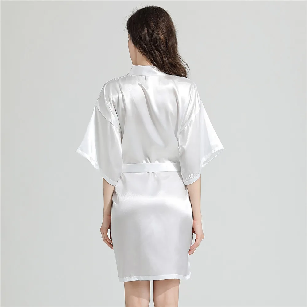 Атласный розовый халат-кимоно Свадебный халат для невесты и подружки пеньюар