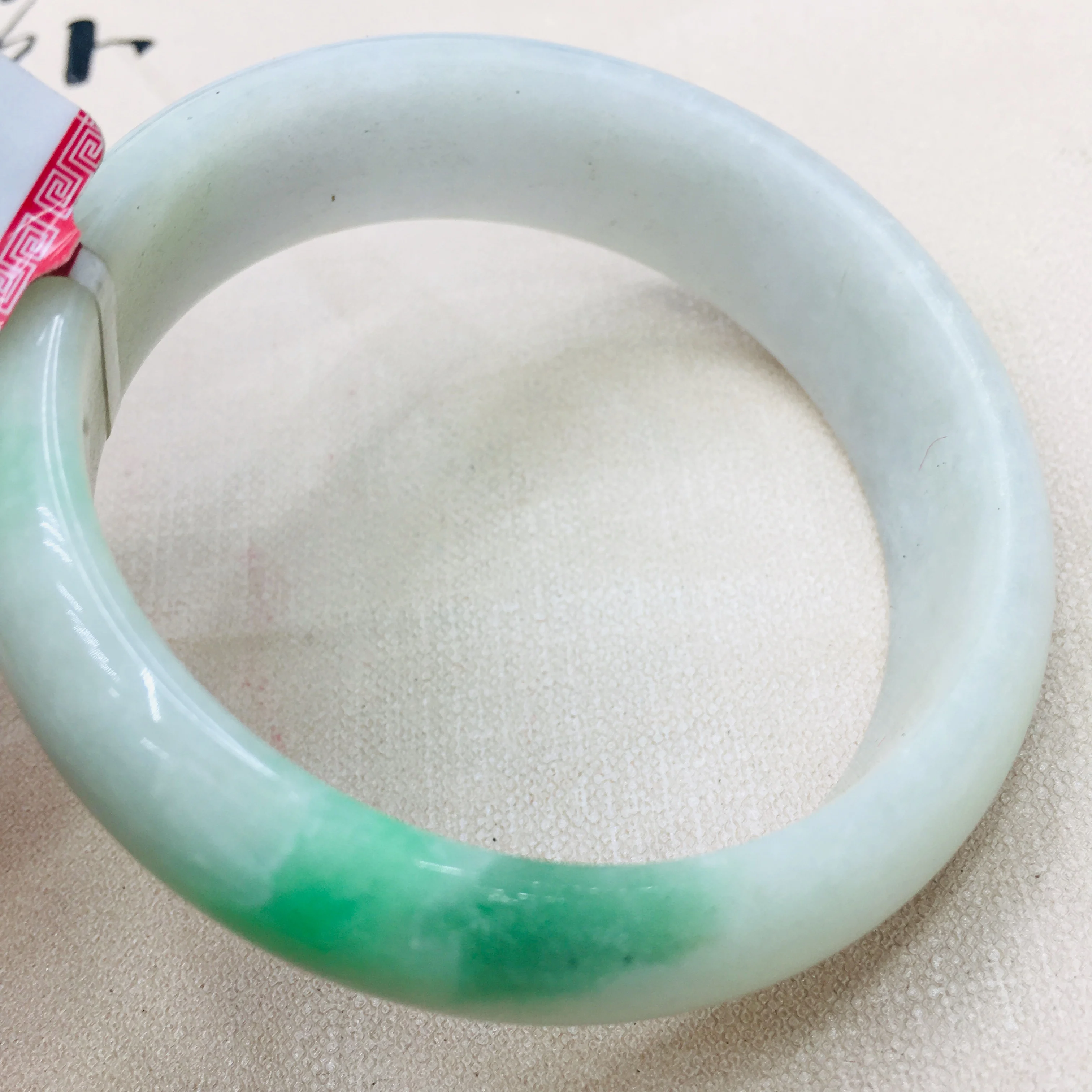 

Natural Burmese Emerald Noble 52-62mm Double Color + Green Bracelet Female Princess Jade Bracelet Send A Certificate